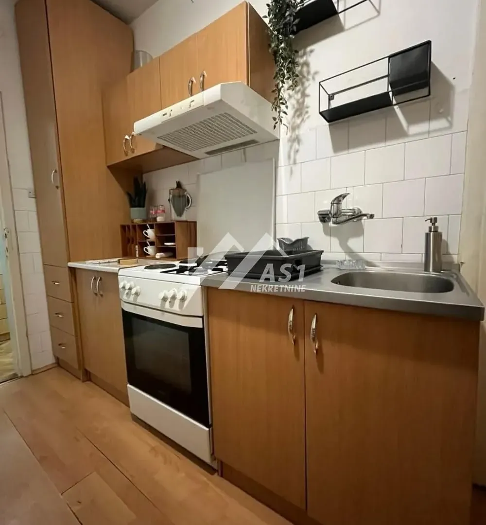 Izdavanje, dvosoban stan, 57m², Novi Sad Sve Podlokacije, Novi Sad