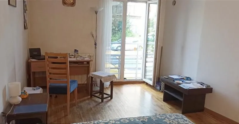 Prodaja, dvosoban stan, 42m², Zemun Sve Podlokacije, Beograd
