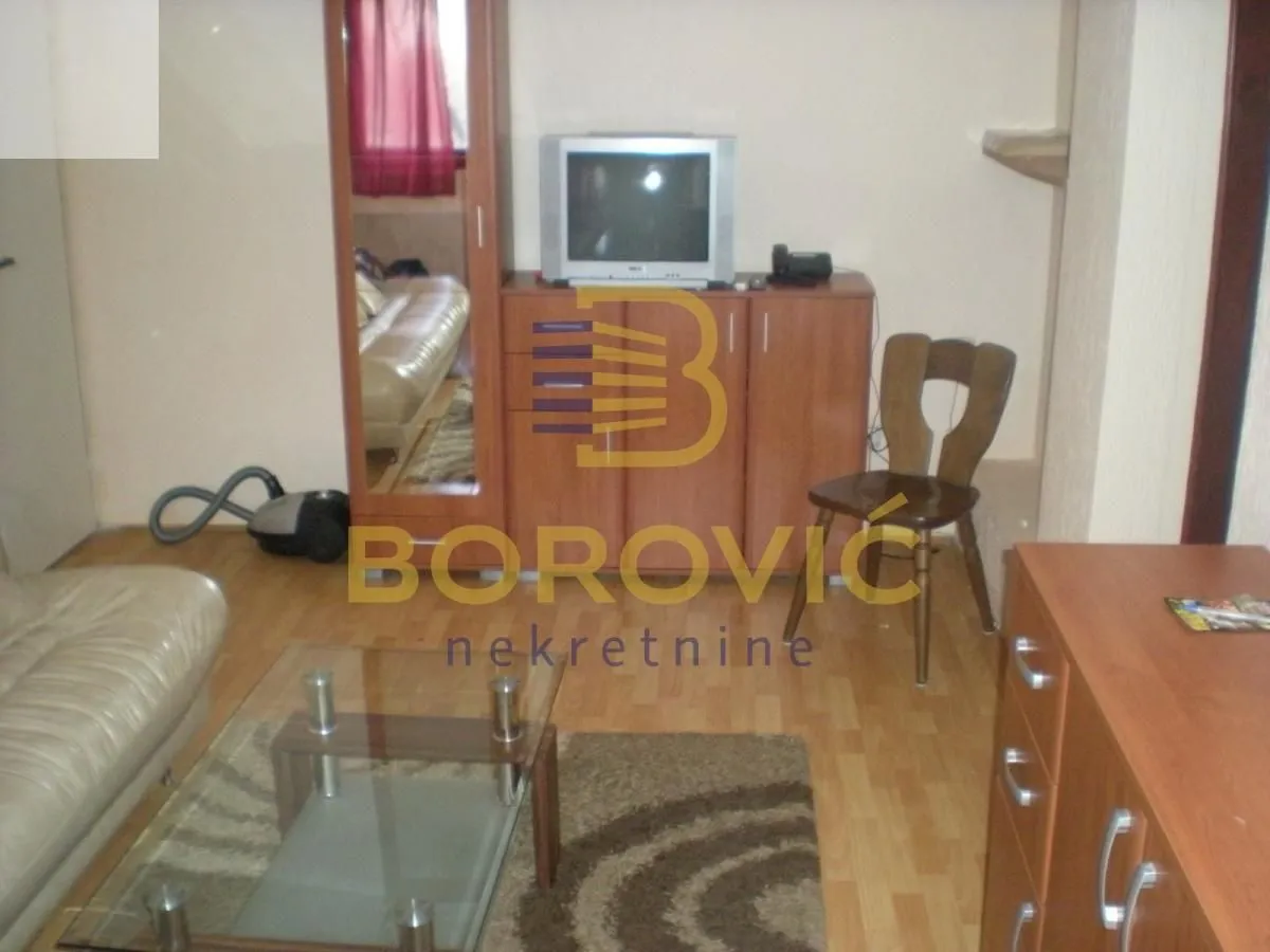 Sale, one bedroom apartment, 40m², Vračar Hram, Vračar Sve Podlokacije