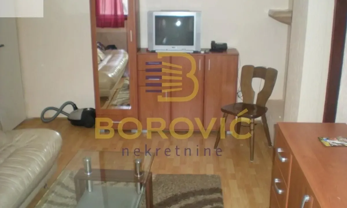 Prodaja, jednosoban stan, 40m², Vračar Hram, Vračar Sve Podlokacije