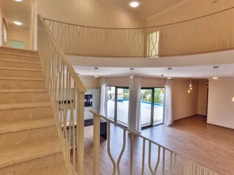 Sale, house, 834m², Tivat, Crna Gora - image 6