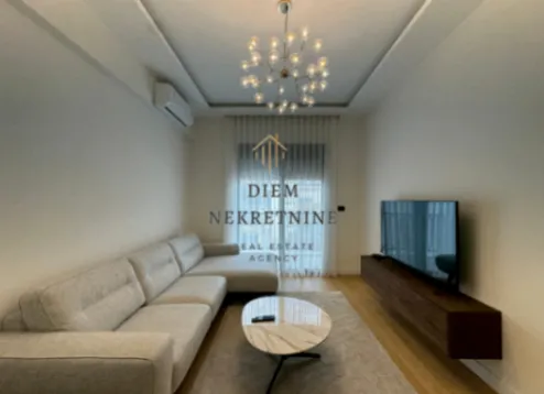 Izdavanje, dvosoban stan, 60m², Gorica C, Podgorica