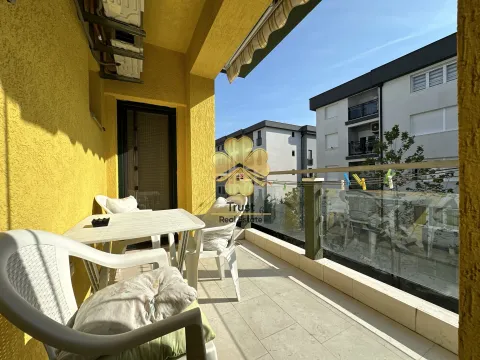 Izdavanje, dvosoban stan, 60m², Blok 9, Podgorica - image 2