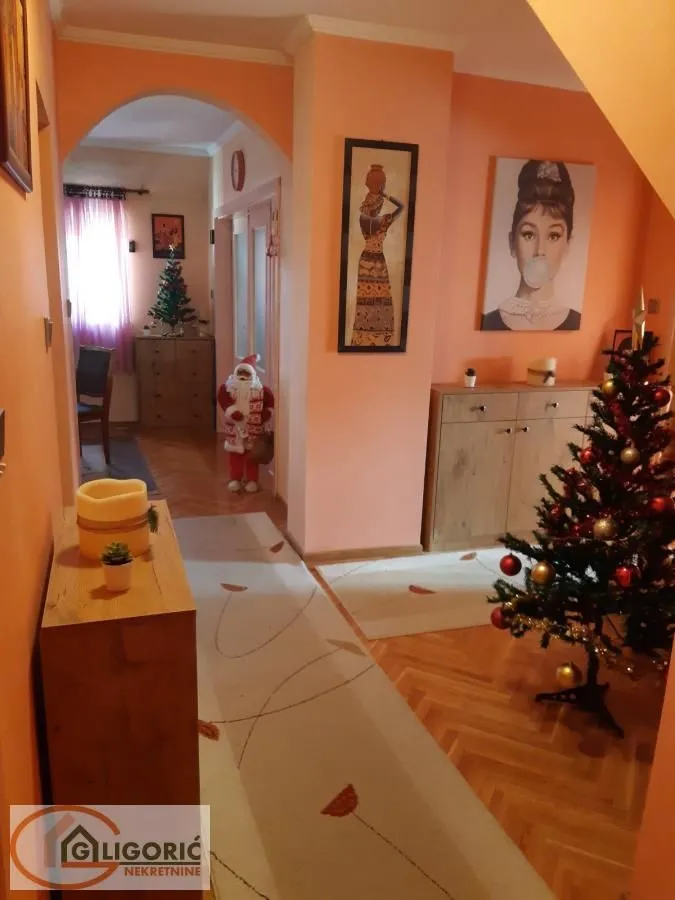 Prodaja, stan, 119m², Vidikovački venac, Rakovica
