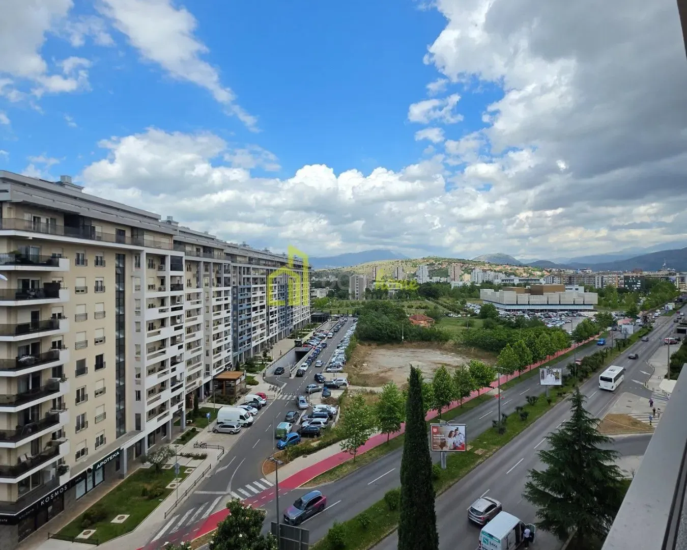 Izdavanje, dvosoban stan, 72m², Central Point, Podgorica