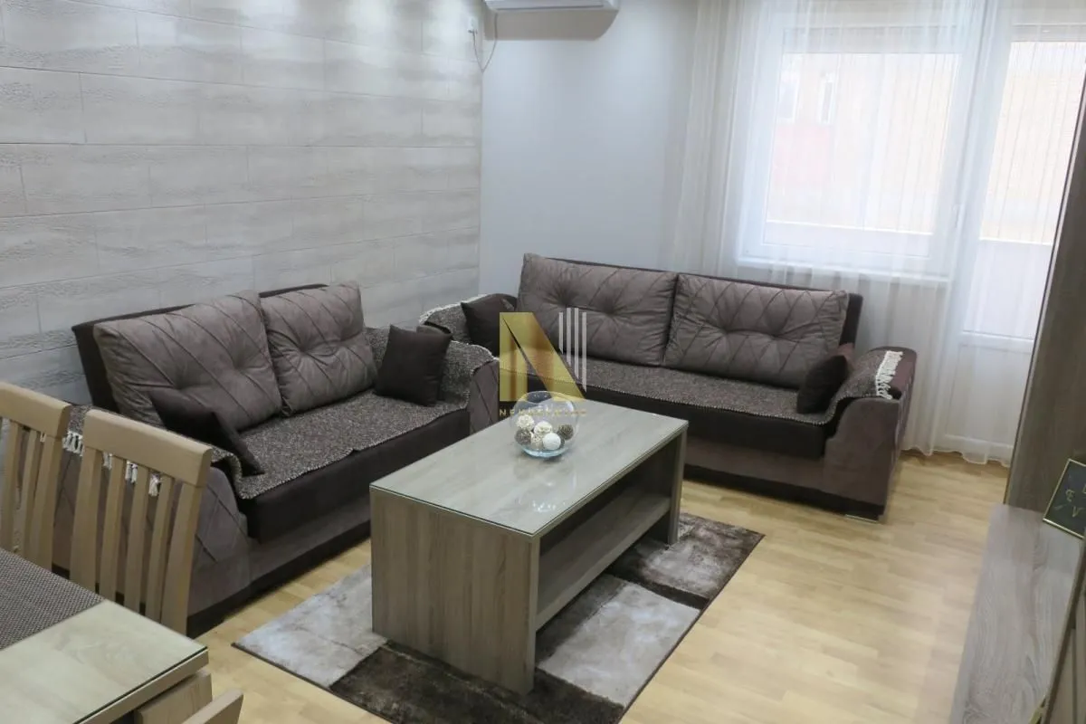 Izdavanje, dvosoban stan, 43m², Banatić, Novi Sad Sve Podlokacije