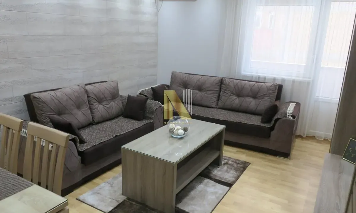 Izdavanje, dvosoban stan, 43m², Banatić, Novi Sad Sve Podlokacije