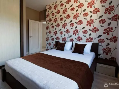 Sale, three bedroom apartment, 140m², Donja Lastva, Tivat - image 9