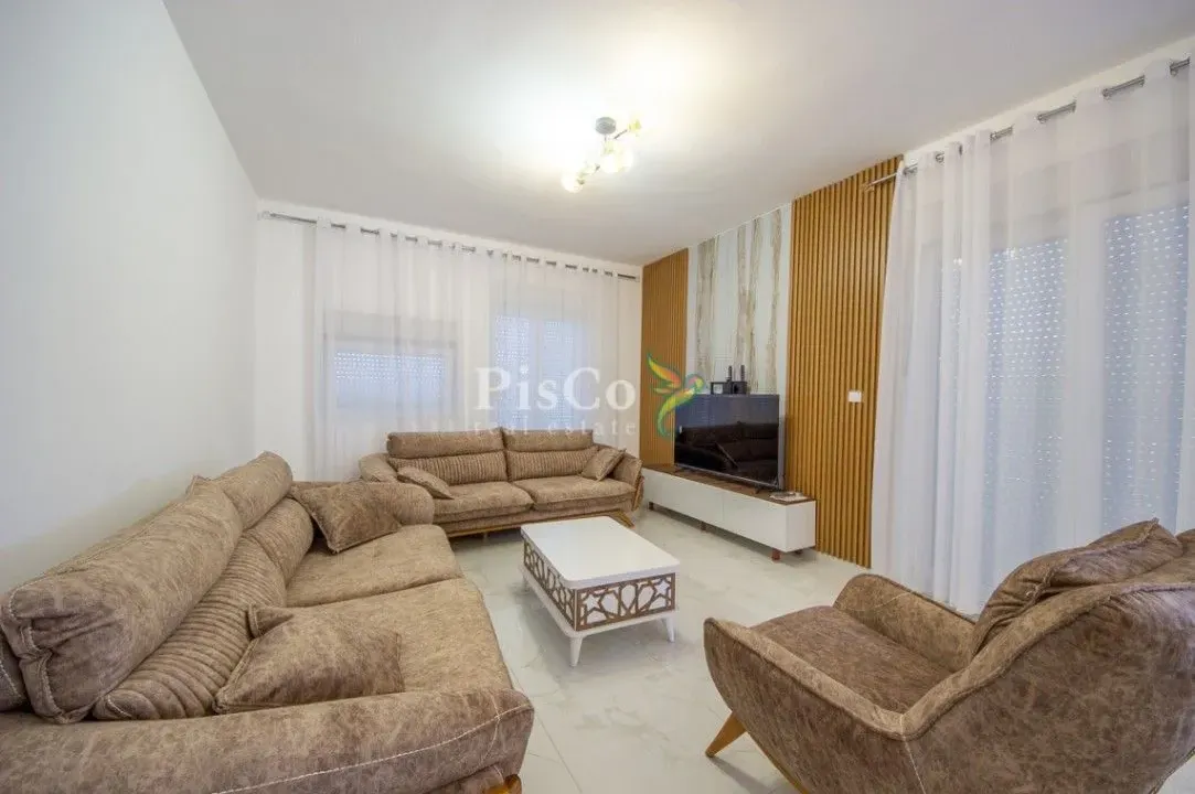 Izdavanje, dvosoban stan, 76m², Preko Morače, Podgorica