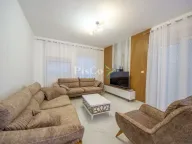 Izdavanje, dvosoban stan, 76m², Preko Morače, Podgorica - image 1