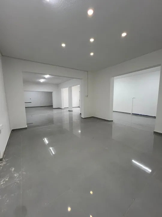 Rent, office space, 1000m², Čeluga, Bar