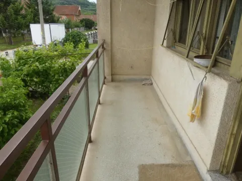 Prodaja, kuća, 450m², Majur, Jagodina - image 12