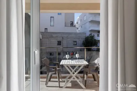 Sale, one bedroom apartment, 51m², Bečići, Budva - image 6