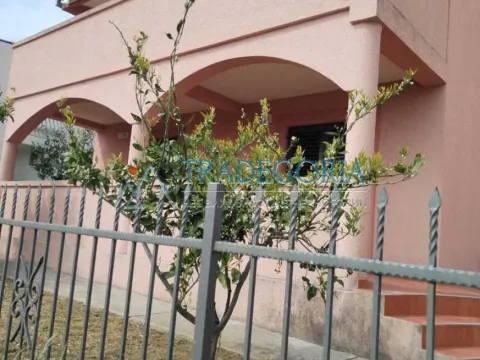 Prodaja, kuća, 220m², Bar, Crna Gora - image 19