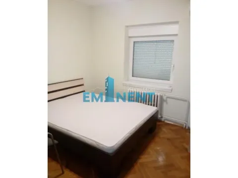 Izdavanje, kuća, 360m², Zemun Gornji Grad, Zemun Sve Podlokacije - image 6