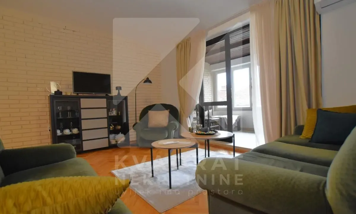 Prodaja, dvosoban stan, 75m², Centar, Podgorica