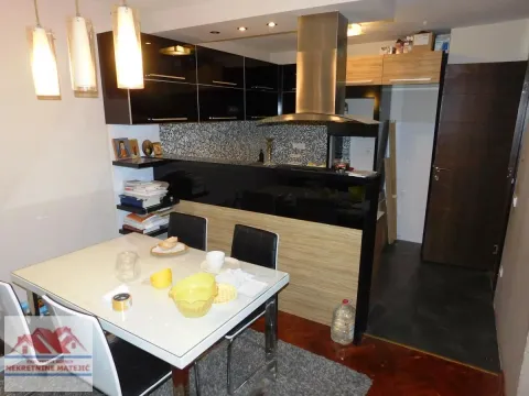 Sale, house, 300m², Kragujevac, Srbija - image 44