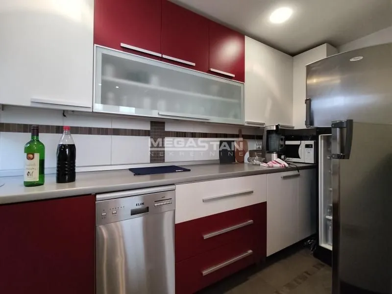 Rent, four bedroom apartment, 112m², Vračar Centar, Vračar Sve Podlokacije