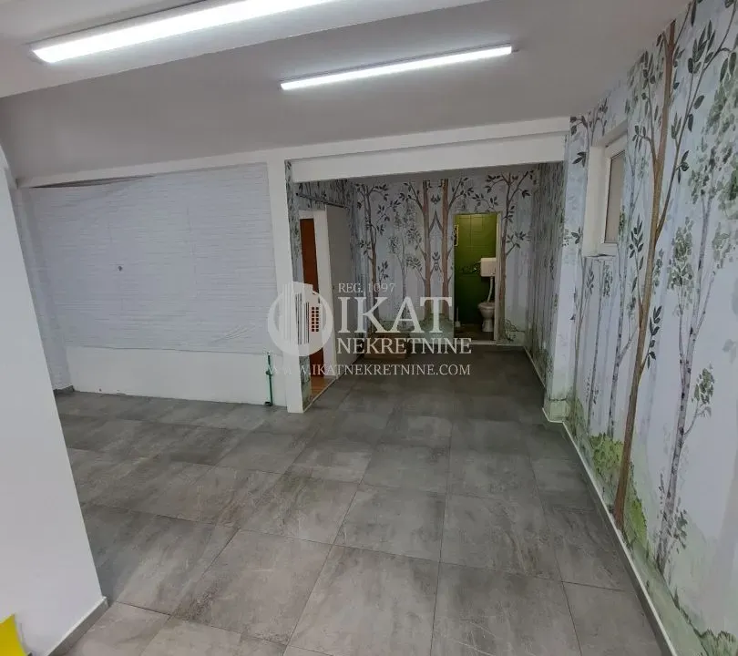 Rent, office space, 56m², Batajnica, Beograd