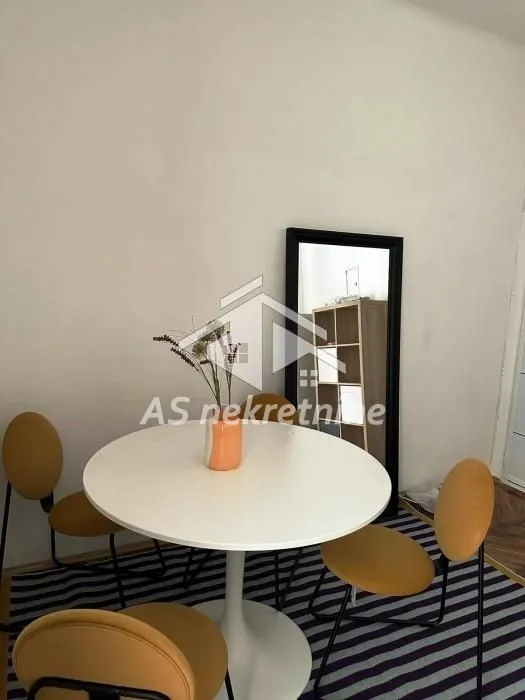 Izdavanje, stan, 44m², Lion, Zvezdara Sve Podlokacije