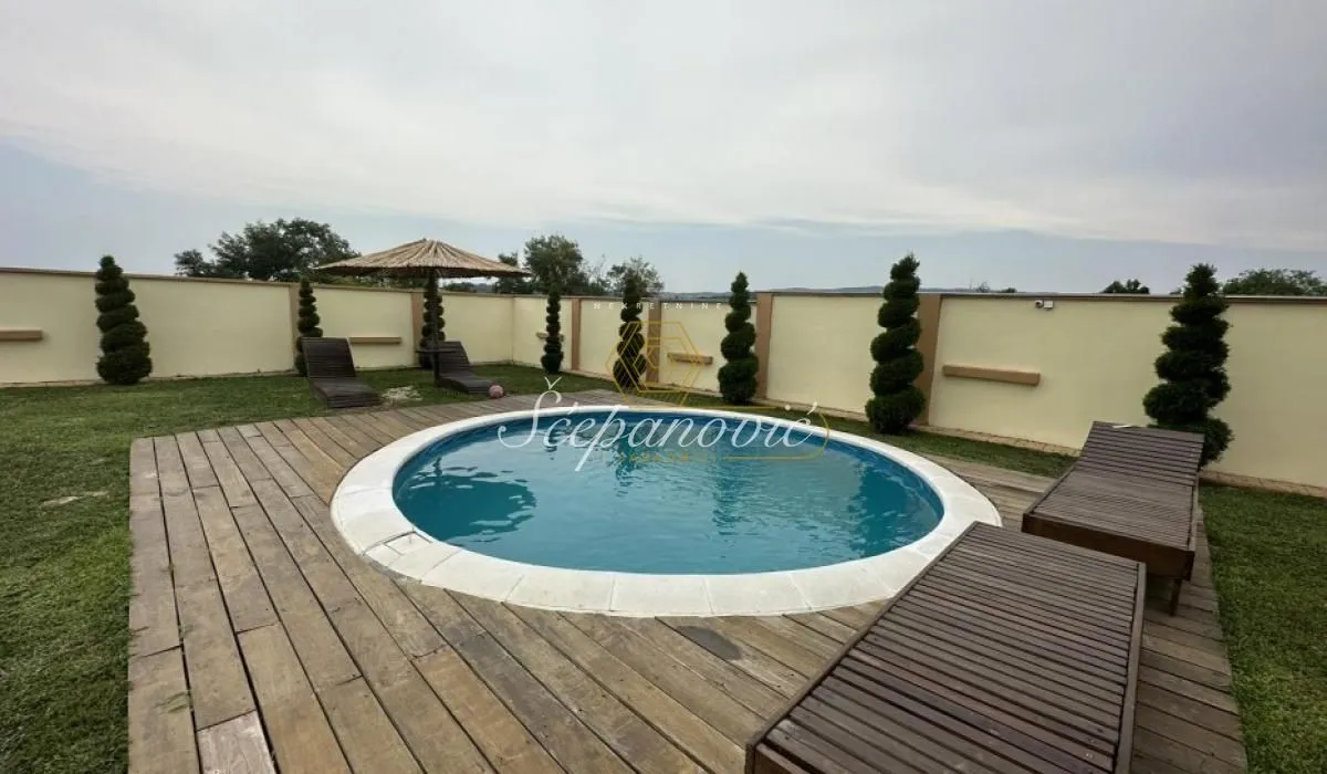 Prodaja, kuća, 162m², Mišeluk, Petrovaradin