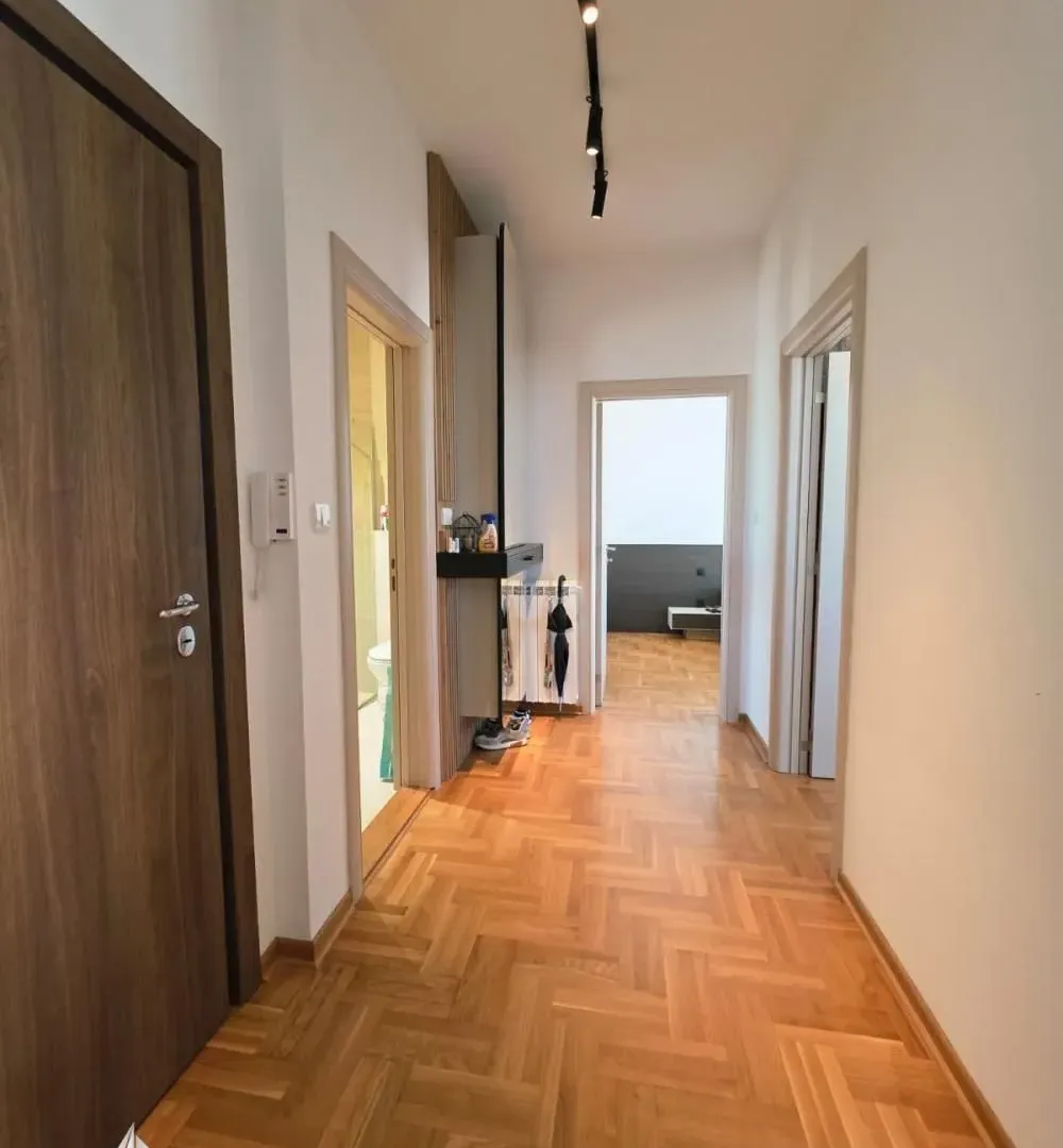 Sale, three bedroom apartment, 85m², Zemun Sve Podlokacije, Beograd