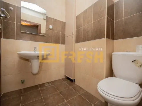 Prodaja, trosoban stan, 127m², Preko Morače, Podgorica - image 22