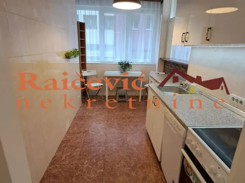 Izdavanje, poslovni prostor, 58m², Kalenić Pijaca, Vračar Sve Podlokacije - image 5