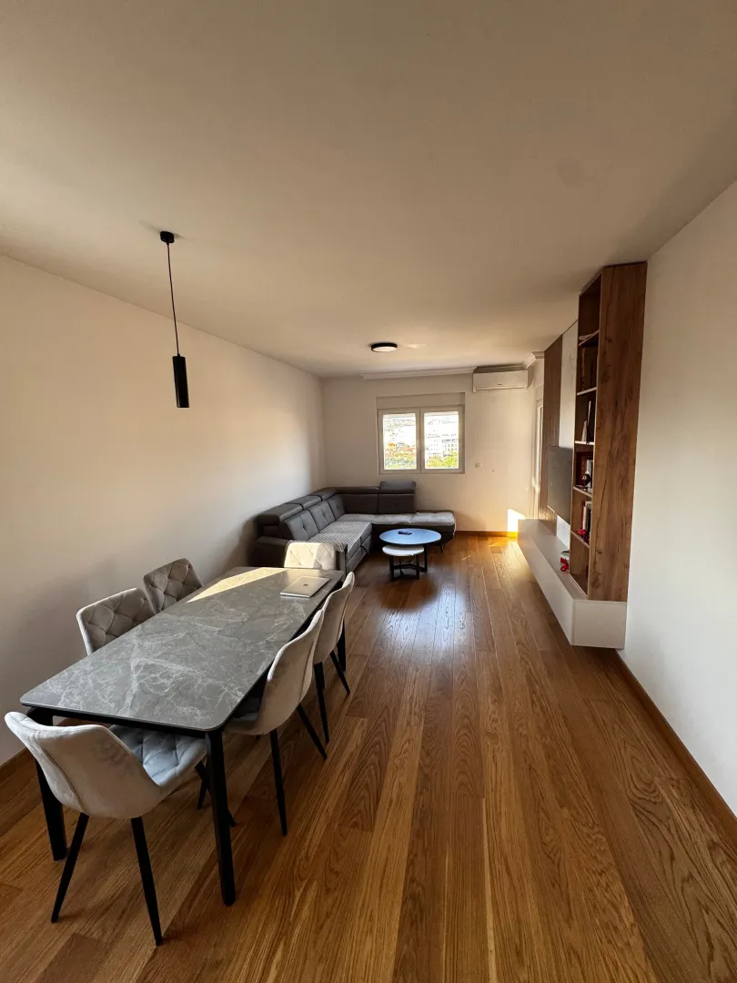 Prodaja, dvosoban stan, 72m², New City, Podgorica