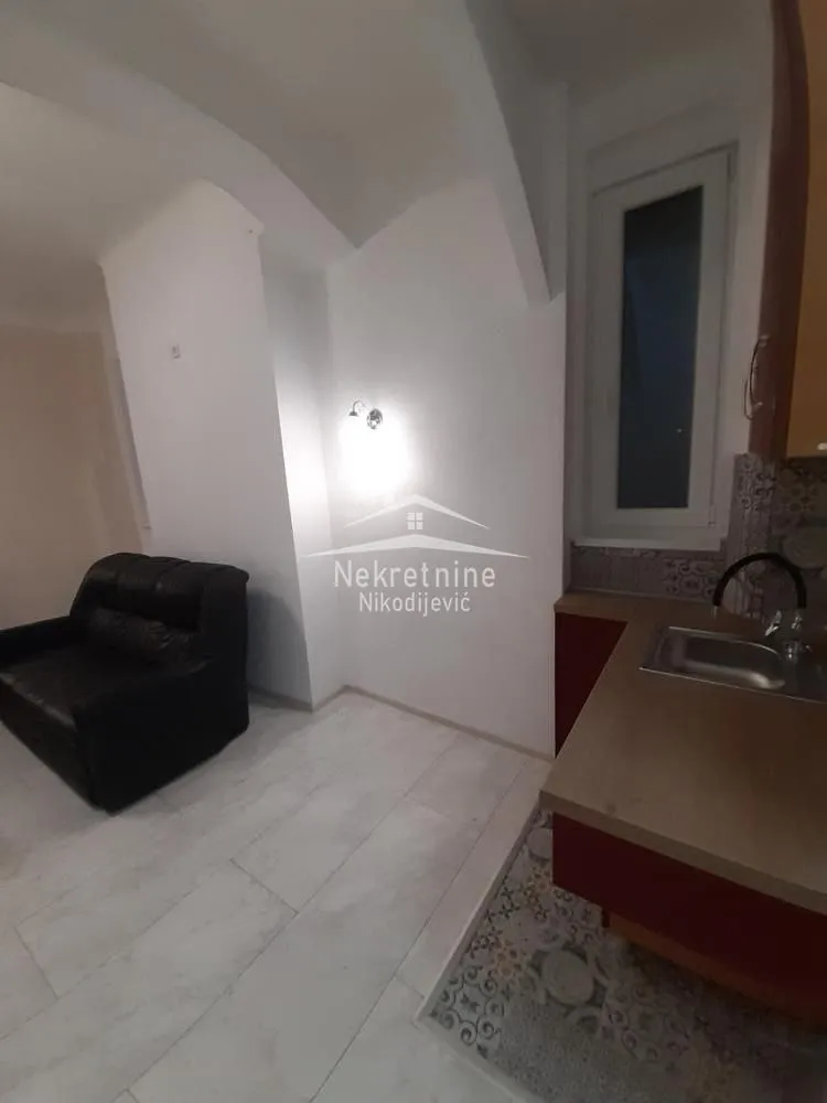 Prodaja, trosoban stan, 63m², Savski Venac, Beograd