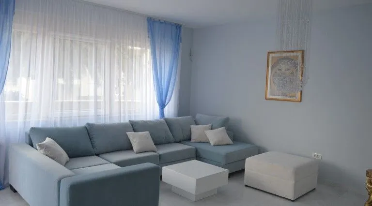Prodaja, stan, 192m², Ljuta, Kotor