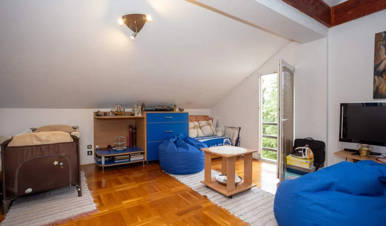 Prodaja, trosoban stan, 121m², Donja Lastva, Tivat