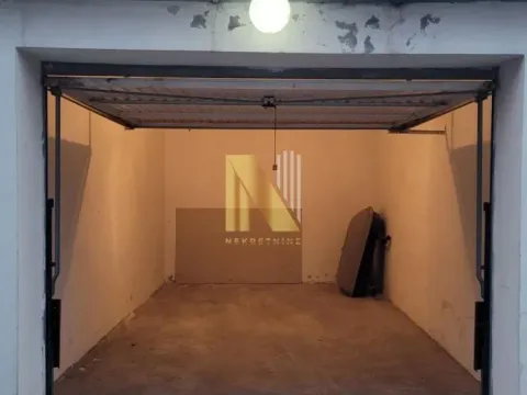 Izdavanje, stan, 38m², Rotkvarija, Novi Sad Sve Podlokacije - image 13