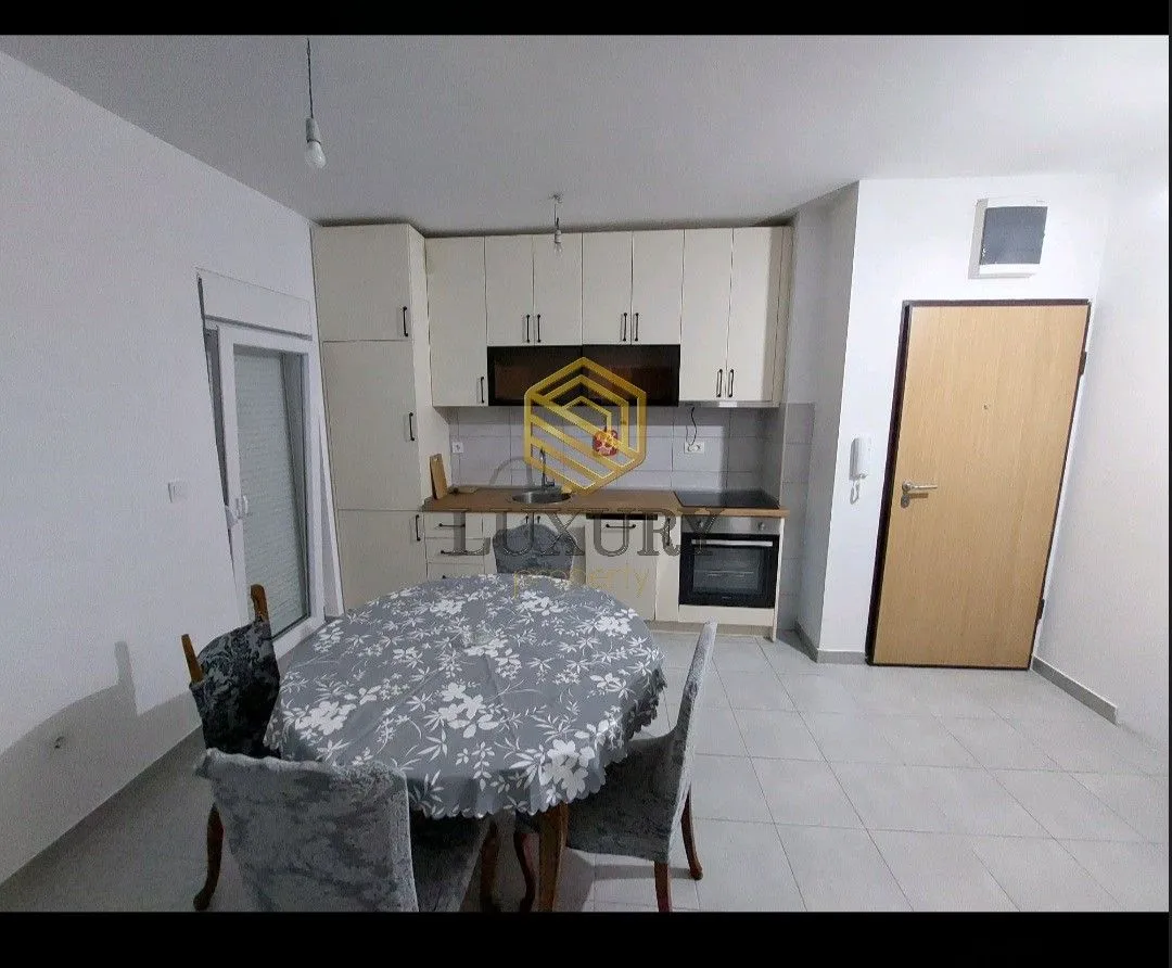 Rent, two bedroom apartment, 64m², 1 maj, Podgorica