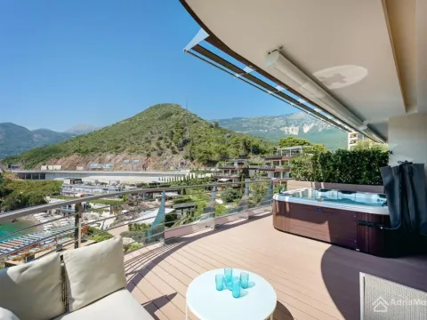 Prodaja, dvosoban stan, 156m², Centar, Budva