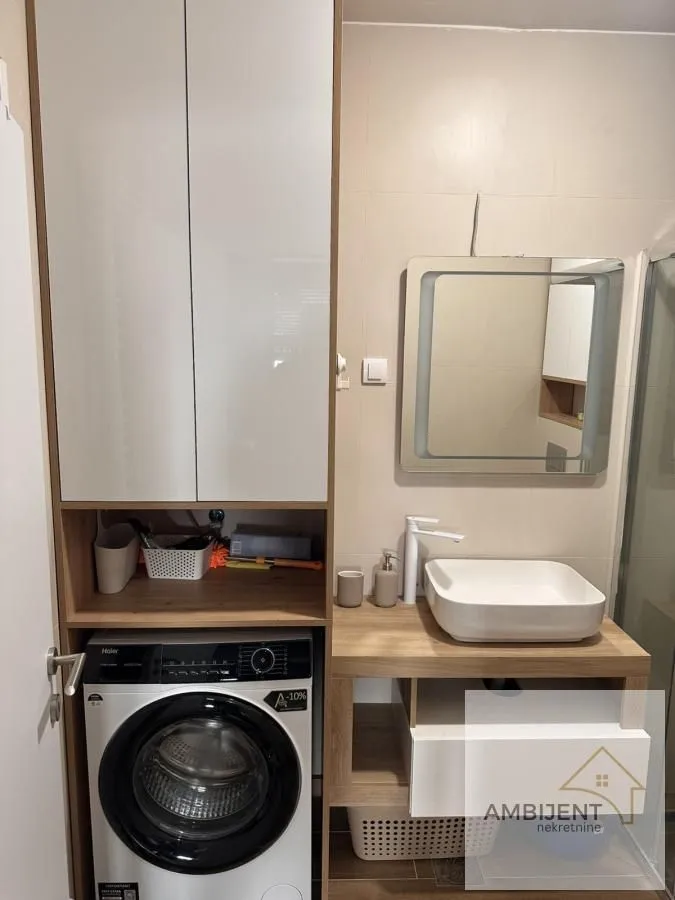 Prodaja, dvosoban stan, 52m², Višnjička Banja, Palilula Sve Podlokacije