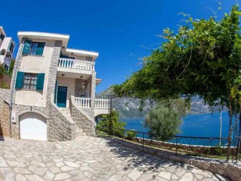 Sale, house, 235m², Kostanjica, Kotor - image 30