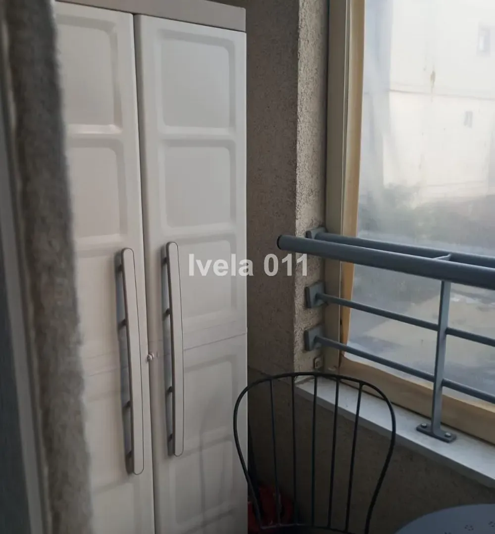 Prodaja, dvosoban stan, 40m², Đeram Pijaca, Beograd
