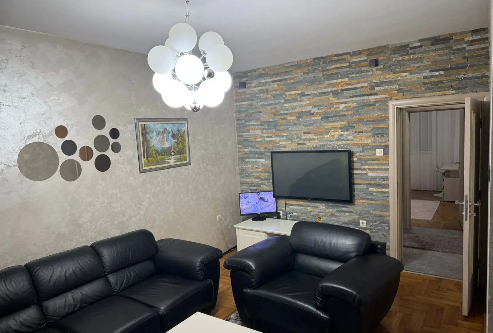 Rent, two bedroom apartment, 80m², Stari Aerodrom, Podgorica