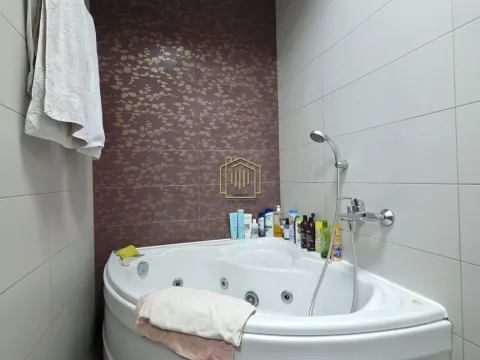 Prodaja, dvosoban stan, 81m², Podgorica, Crna Gora - image 3