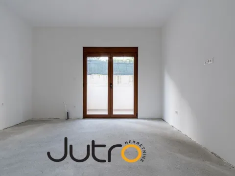 Prodaja, četvorosoban stan, 155m², Podgorica, Crna Gora - image 3