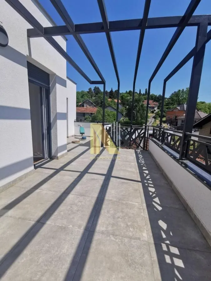 Prodaja, četvorosoban stan, 124m², Sremska Kamenica, Petrovaradin