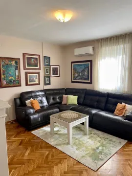 Rent, three bedroom apartment, 100m², Blok 6, Podgorica - image 2