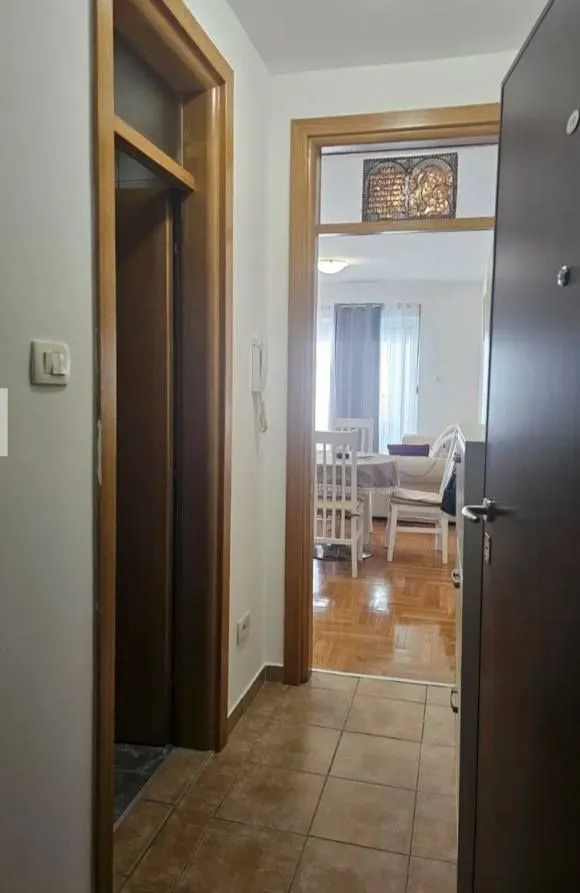 Prodaja, jednosoban stan, 45m², Babilonija, Budva