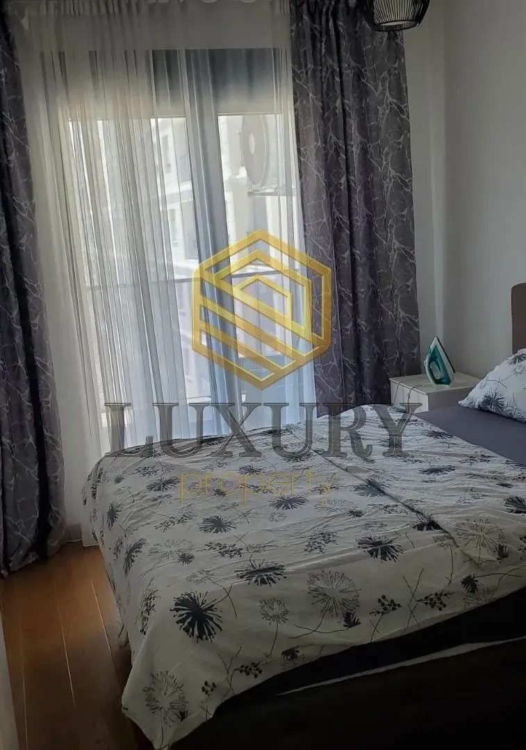 Izdavanje, jednosoban stan, 49m², Tološka šuma, Podgorica