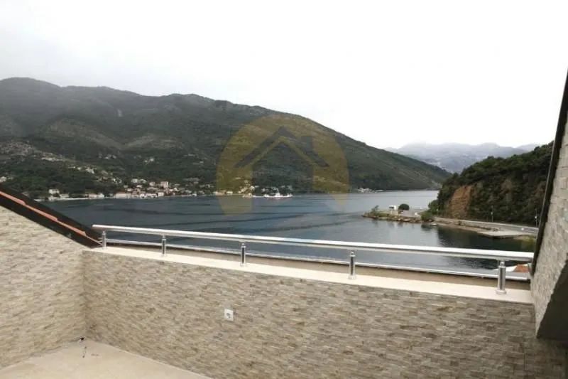 Prodaja, kuća, 246m², Lepetani, Tivat