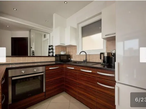 Rent, two bedroom apartment, 75m², Bečići, Budva - image 9