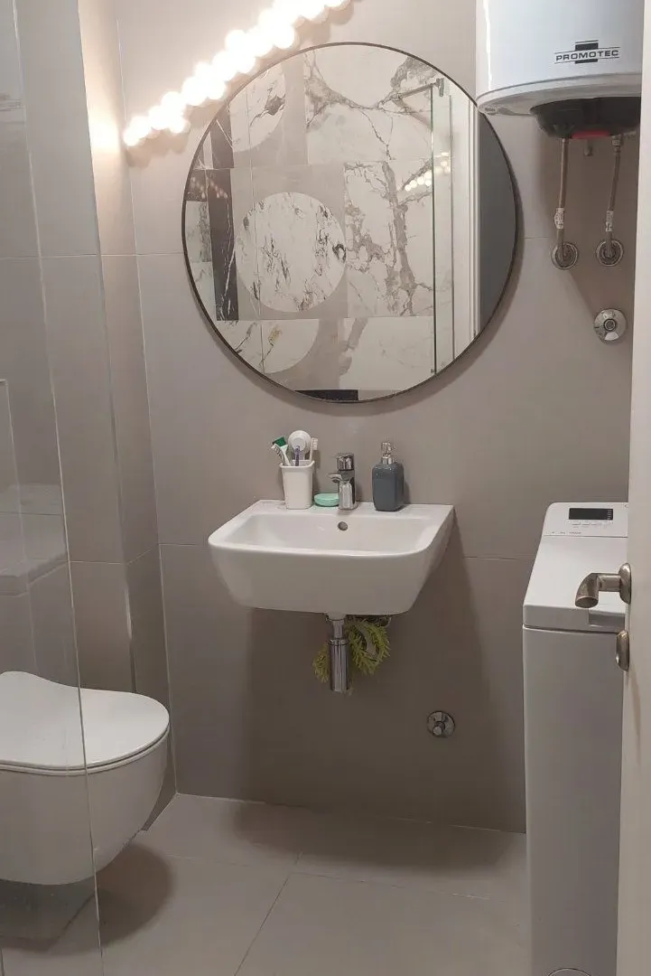 Izdavanje, jednosoban stan, 63m², Slovenska Plaža, Budva