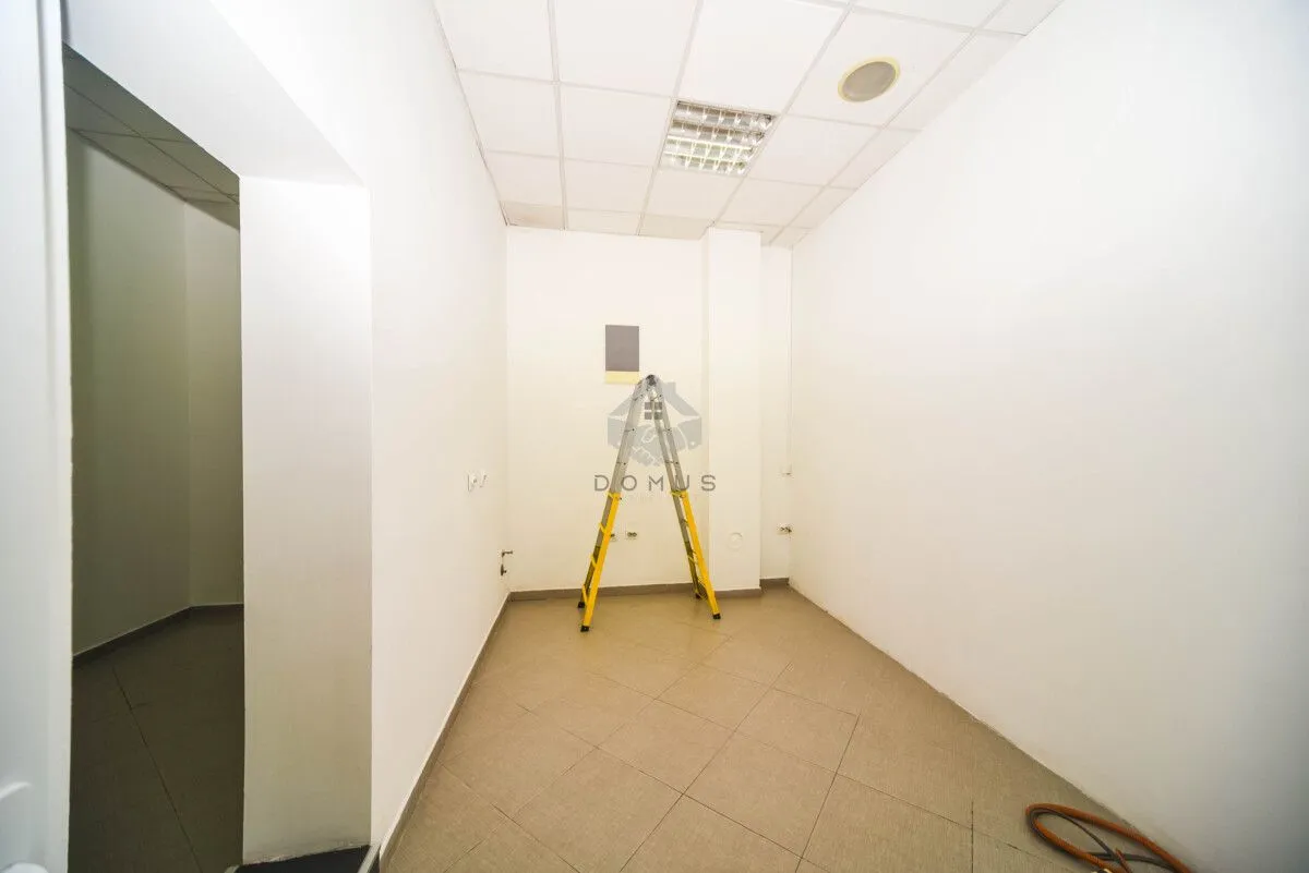 Rent, office space, 67m², Pobrežje, Podgorica