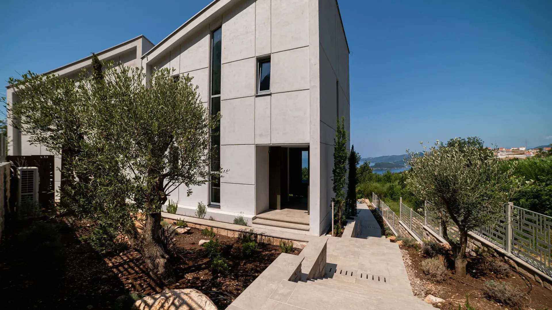 Sale, house, 230m², Sveti Stefan, Budva